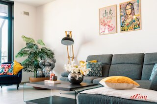 エレガンス エキサイトメント ラグジュアリー ダウンタウン エスケープ