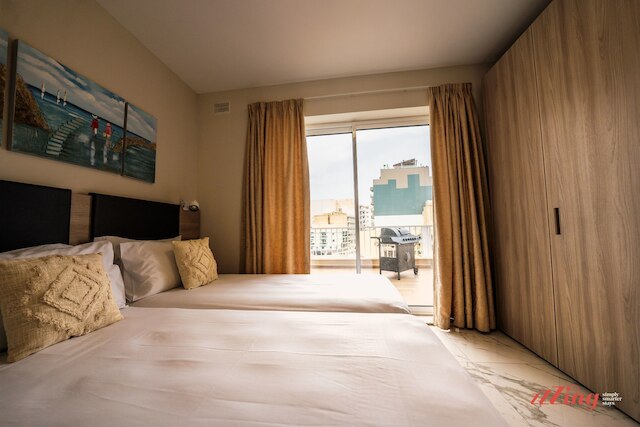 メディテラニアン リビング ライト バイ ザ シー