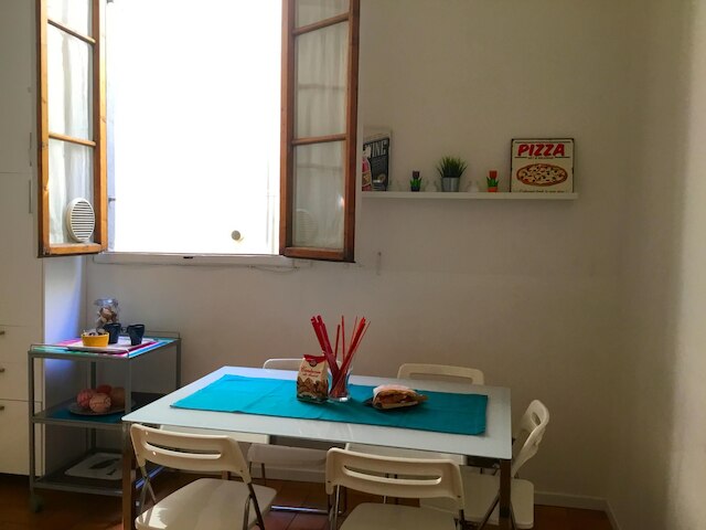 ネリ 33 イン フィレンツェ ウィズ 3 ベッドルームズ アンド 2 バスルームズ