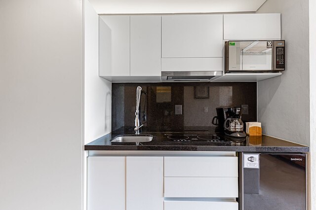 ロフツ ウィズ プール