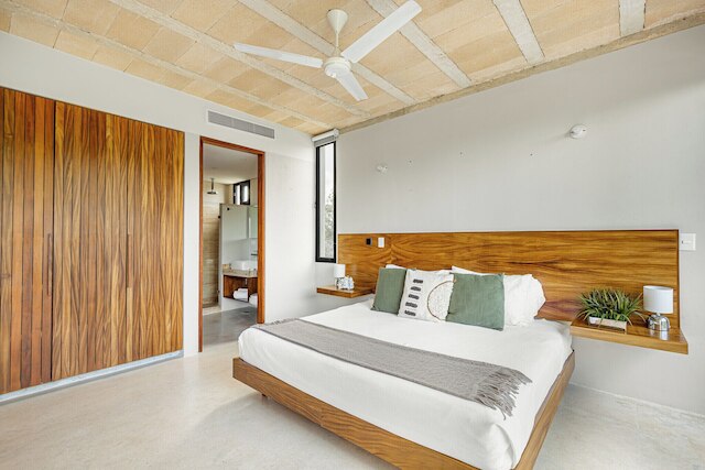 ロフツ ウィズ プール