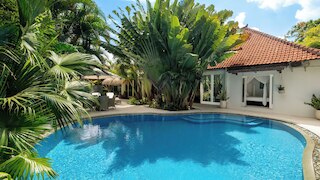 ヴィラ セレステ バイ ヴィラ ファインダー