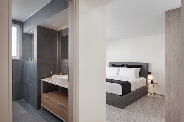 アクロポリス アイコニック エステート