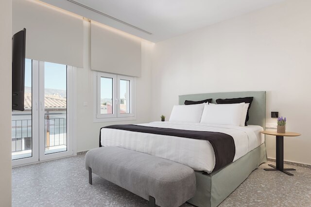 アクロポリス アイコニック エステート