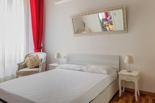 ラ カーサ マジェンタ バイ ワンダフル イタリー