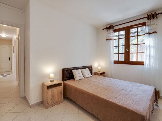 チャーミング フラット ウィズ プール