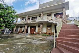 OYO 94061 ブンガス ゲストハウス シャリア