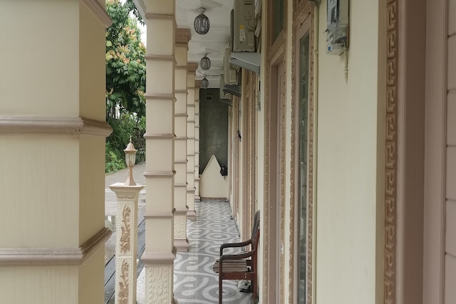 OYO 94078 アザーラ ホームステイ シャリア