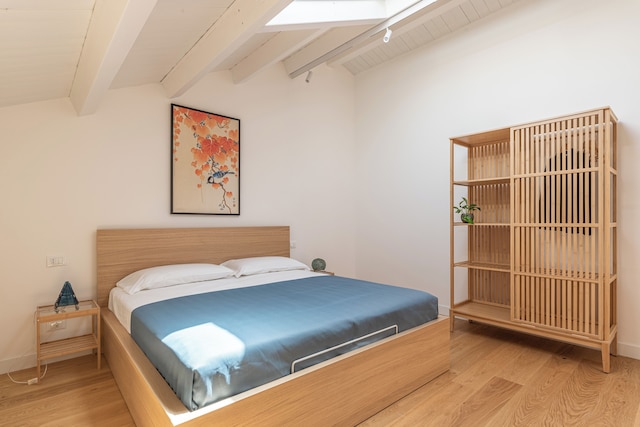 オレティア アパートメント ウィズ テラス