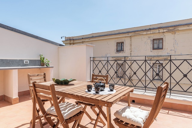 オレティア アパートメント ウィズ テラス