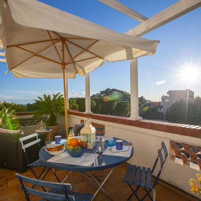 ヴィラ モンリリン イン ヴィルフランシュ シュール メール