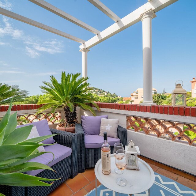 ヴィラ モンリリン イン ヴィルフランシュ シュール メール