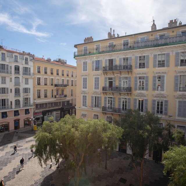 ル マジェンタ イン ニース ウィズ 1 ベッドルームズ アンド 1 バスルームズ