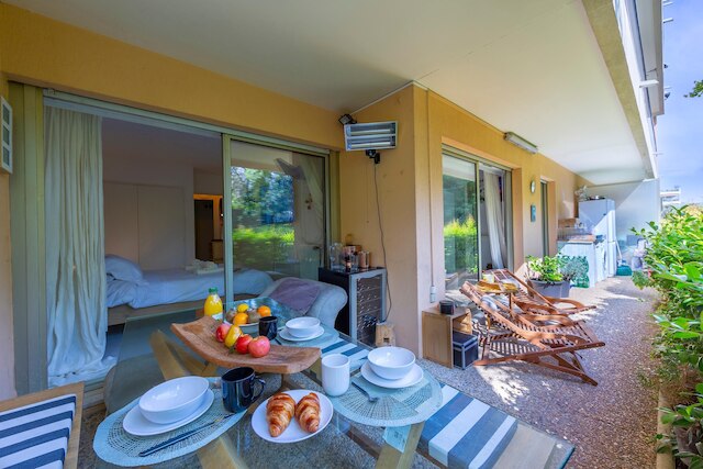 アパルトマン レ シクラメン