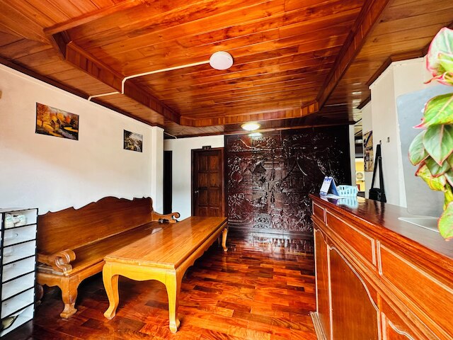 シリカネ ゲスト ハウス