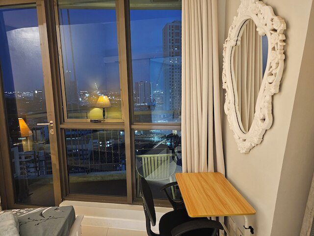 KL タワー 117 ガンボア ストリート