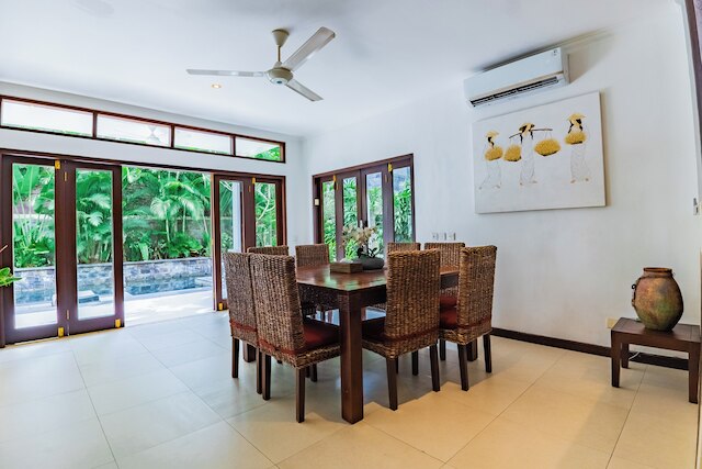 ヴィラ キパス セミニャック バイ スー バリ