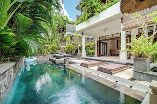 ヴィラ キパス セミニャック バイ スー バリ