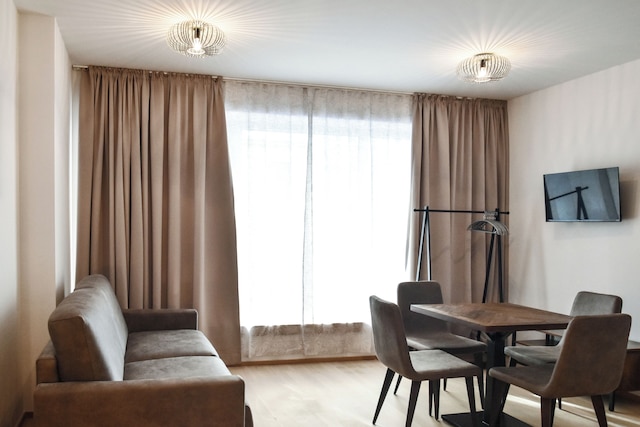 イージーフラット ヒルトルガッセ