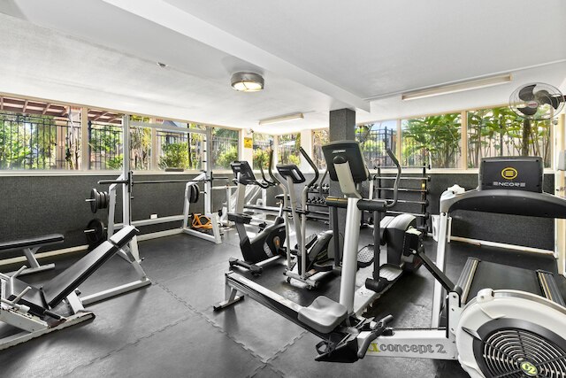 ラックス アパートメント ケアンズ - 9 プールズ BBQ ジム