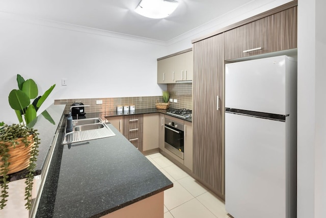 ラックス アパートメント ケアンズ - 9 プールズ BBQ ジム