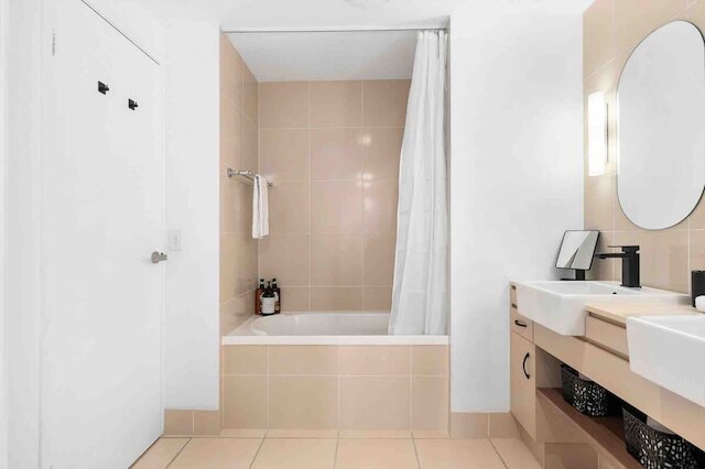 トロピカル パラダイス ケアンズ - 9 プールズ ジム BBQ