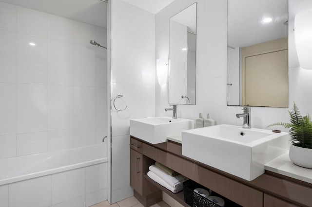 ラックス ケアンズ - 9 プールズ BBQ アンド ジム