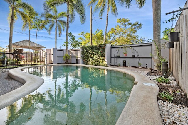 オアシス ケアンズ - プール フリー パーキング WiFi