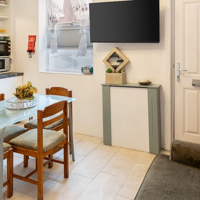 ホストステイ シティオーラ