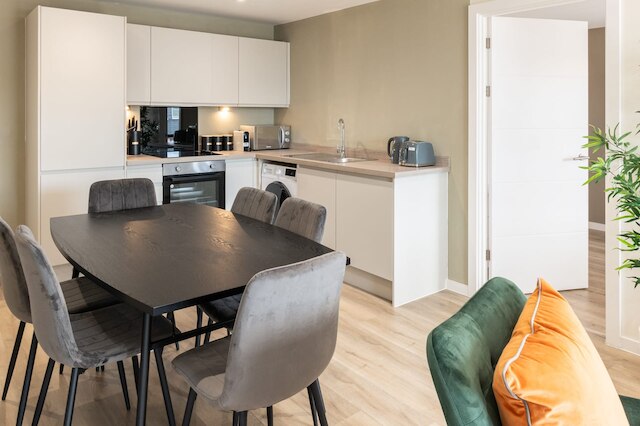 ホストステイ リッチモンドプレース 103