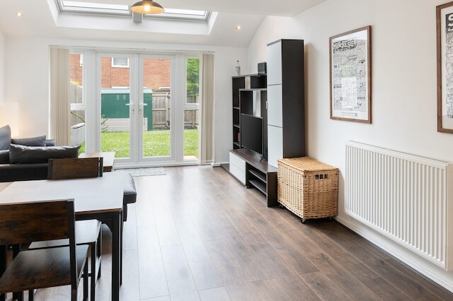 ホストステイ メドウロード