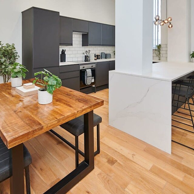 ホストステイ プリンセス プレイス ハイダウェイ III