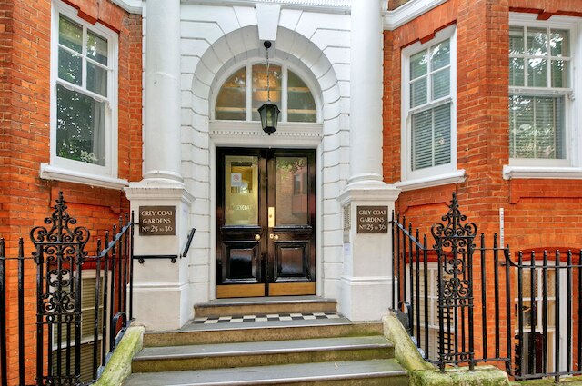 ウェストミンスター リトリート バイ アンダーザドアマット