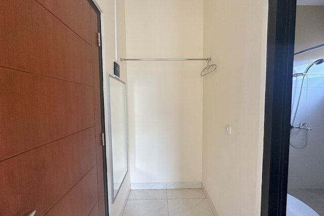 OYO 94118 ホームステイク シャリア