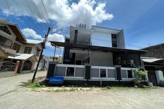 ホテル O ウィダン ホームステイ