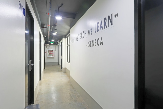 スポット オン クラッシー バンクベッド ニア マカティ マニラ フォーマリー MYTOWN マドリード