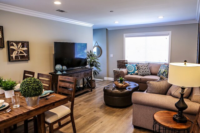 愛らしい 3 ベッドルーム 2 バス ホーム