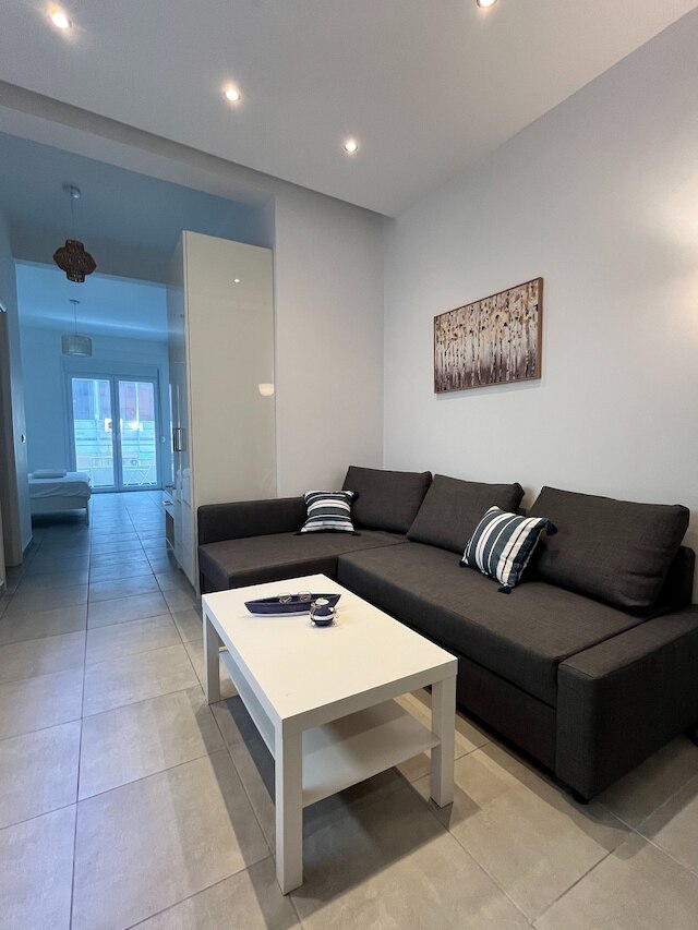 バイブレント オモニア オアシス, モダン アパートメント イン ザ ハート オブ アテネ