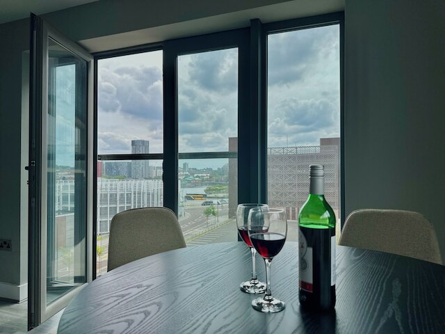 シティ センター アルバート ドック & アリーナ アパートメント