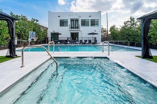 ラックス リトリート バイ レンジ