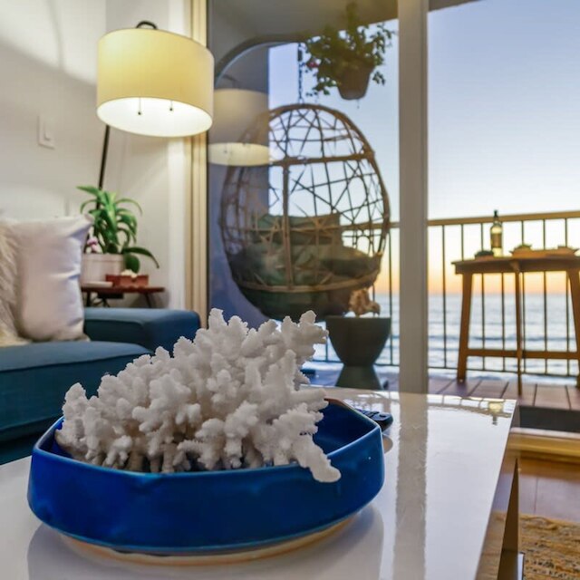 シーサイド セレニティ ウィズ オーシャン ビューズ