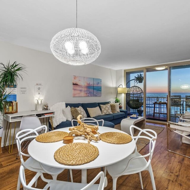 シーサイド セレニティ ウィズ オーシャン ビューズ