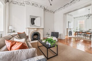 アデルフィ I 3ベッドルーム フォート グリーン ウィズ バックヤード パティオ ポーチ