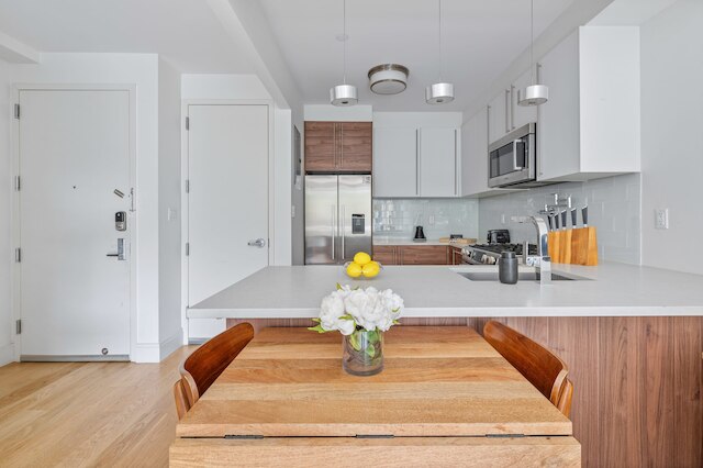 ウィザーズ バイ ローブ トラベル 1ベッドルーム ウィリアムズバーグ アパートメント