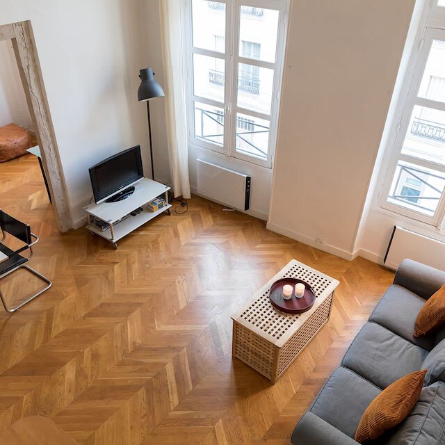 サニー デュソウブ ユニーク 1 ベッドルーム ロフト イン モントルグイユ