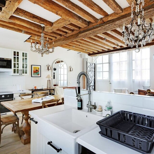 クラッシー ブルジョワ シック 2 ベッドルーム アパートメント イン ル マレ