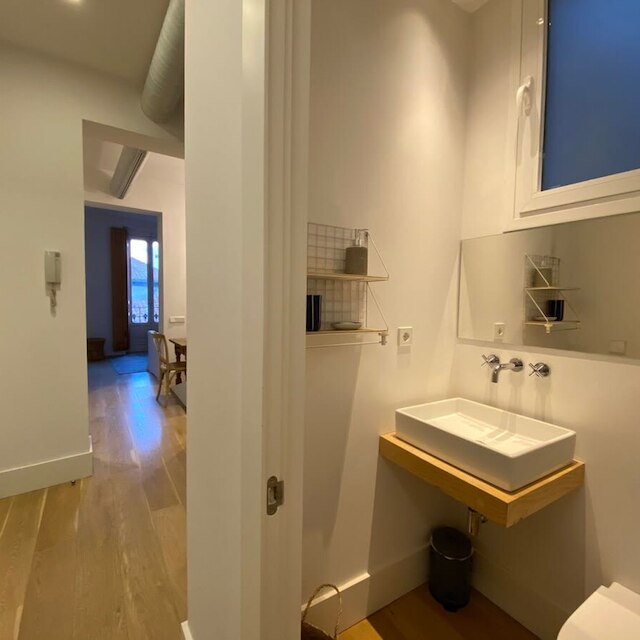 ザ バルコニーズ I アパートメント ウィズ スリー バルコニーズ イン マラサーニャ