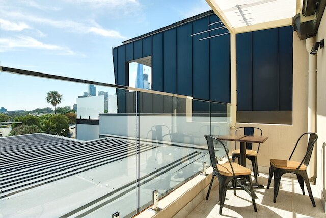 バルメイン ファミリー トランクィリティ - ハーバー ビューズ