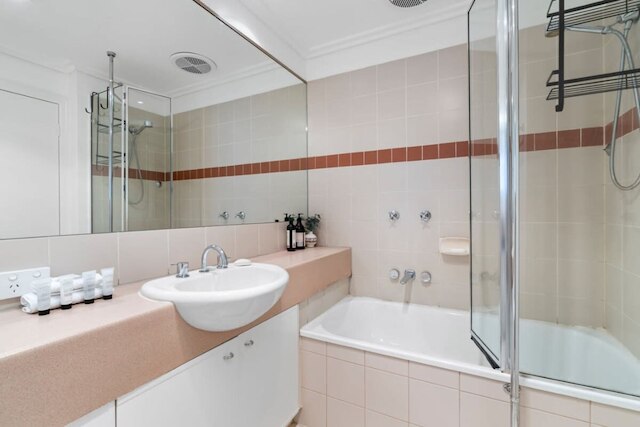 プラーン 3 ベッド エスケープ - クローズ トゥ エブリシング