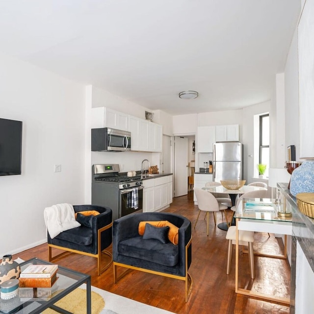 1288-3rn ニュー リノベーテッド 1 ベッドルーム イン UES